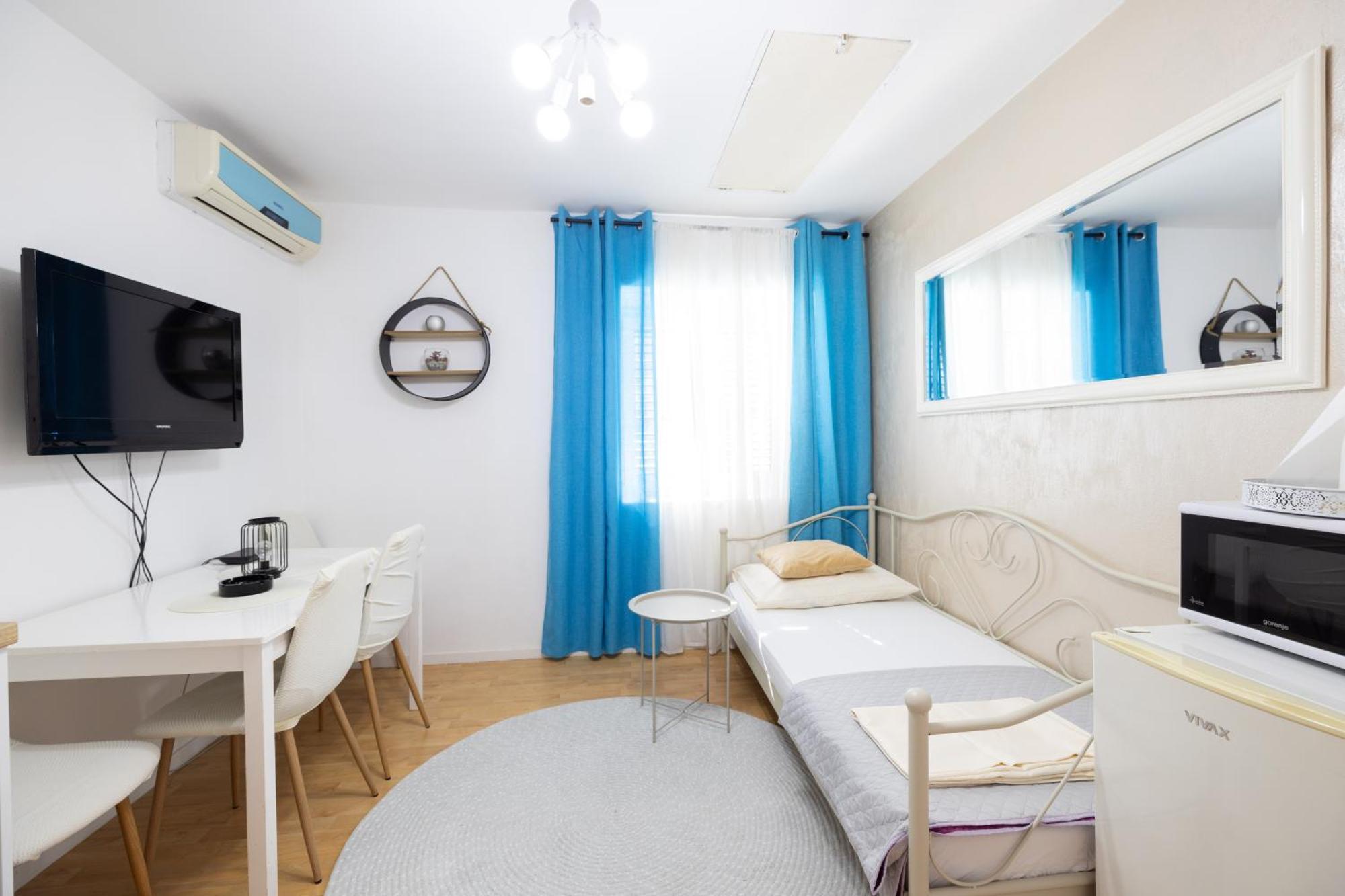 Guesthouse Rebecca มาคาร์สกา ภายนอก รูปภาพ