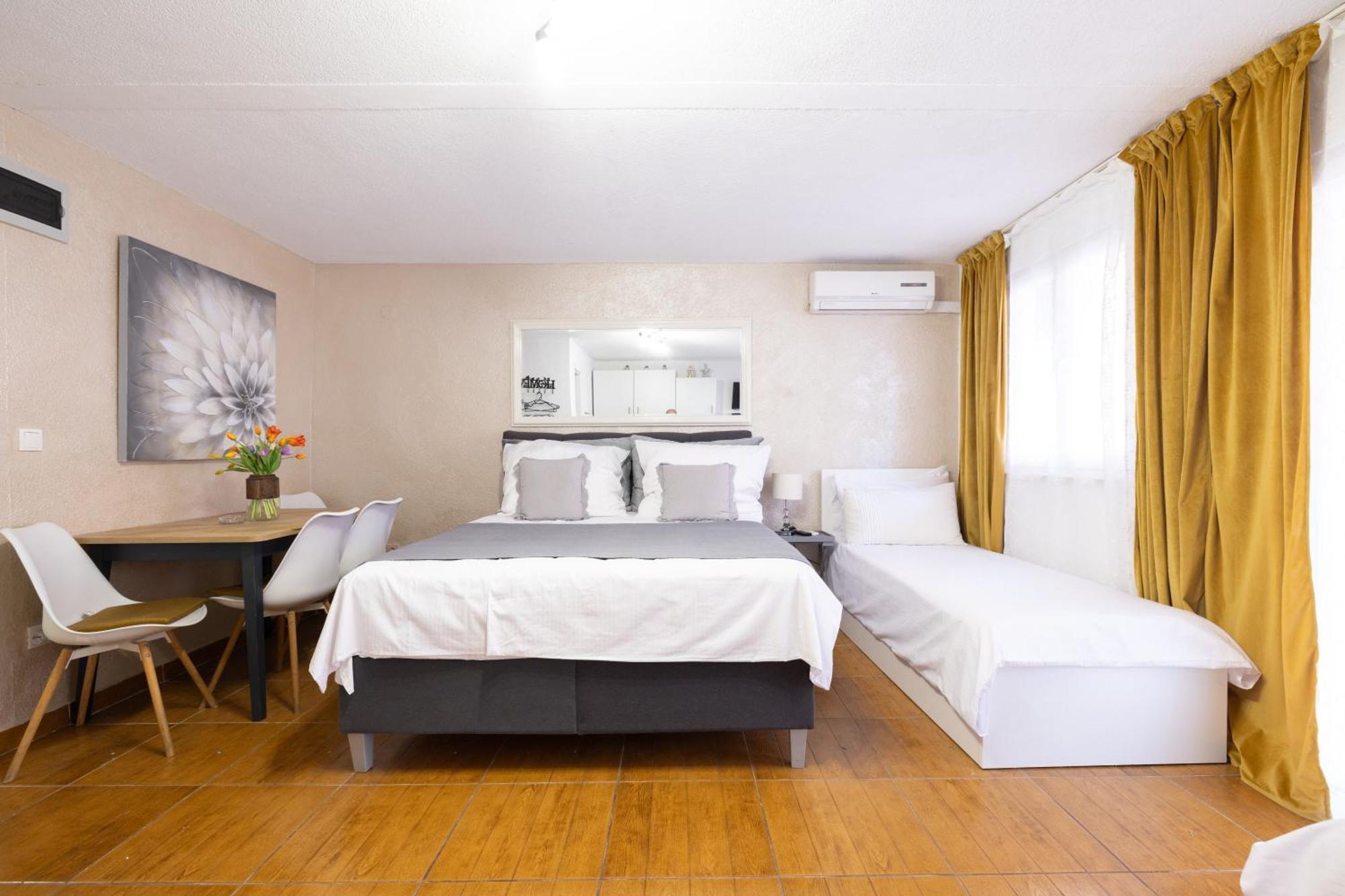 Guesthouse Rebecca มาคาร์สกา ภายนอก รูปภาพ