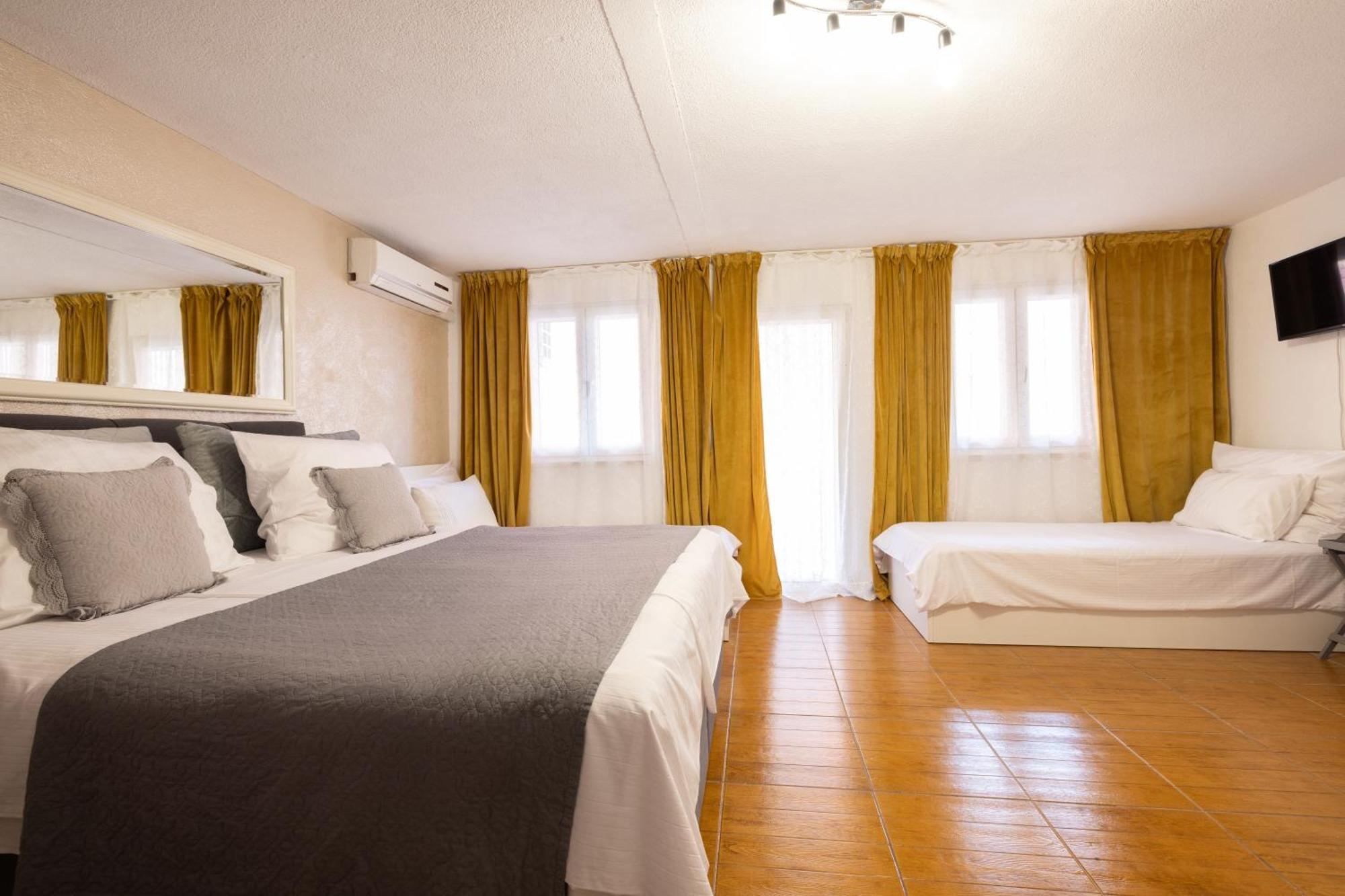Guesthouse Rebecca มาคาร์สกา ภายนอก รูปภาพ